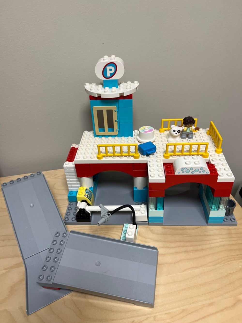 LEGO DUPLO Parking Garage & Car Wash playset - Toddler Toy